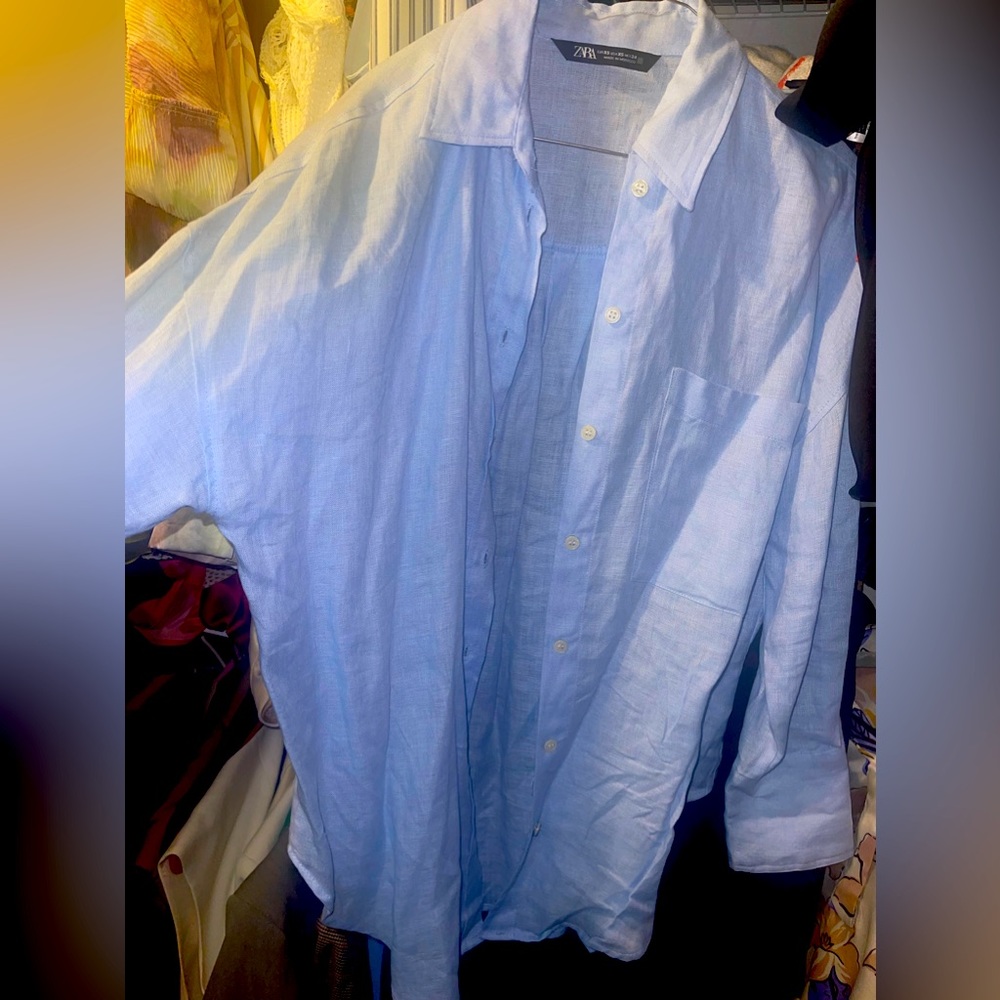 Baby blue linen blause with buttons long sleve